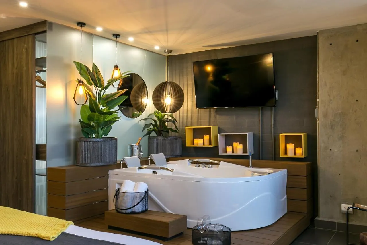 מדיין Epic Boutique Hotel