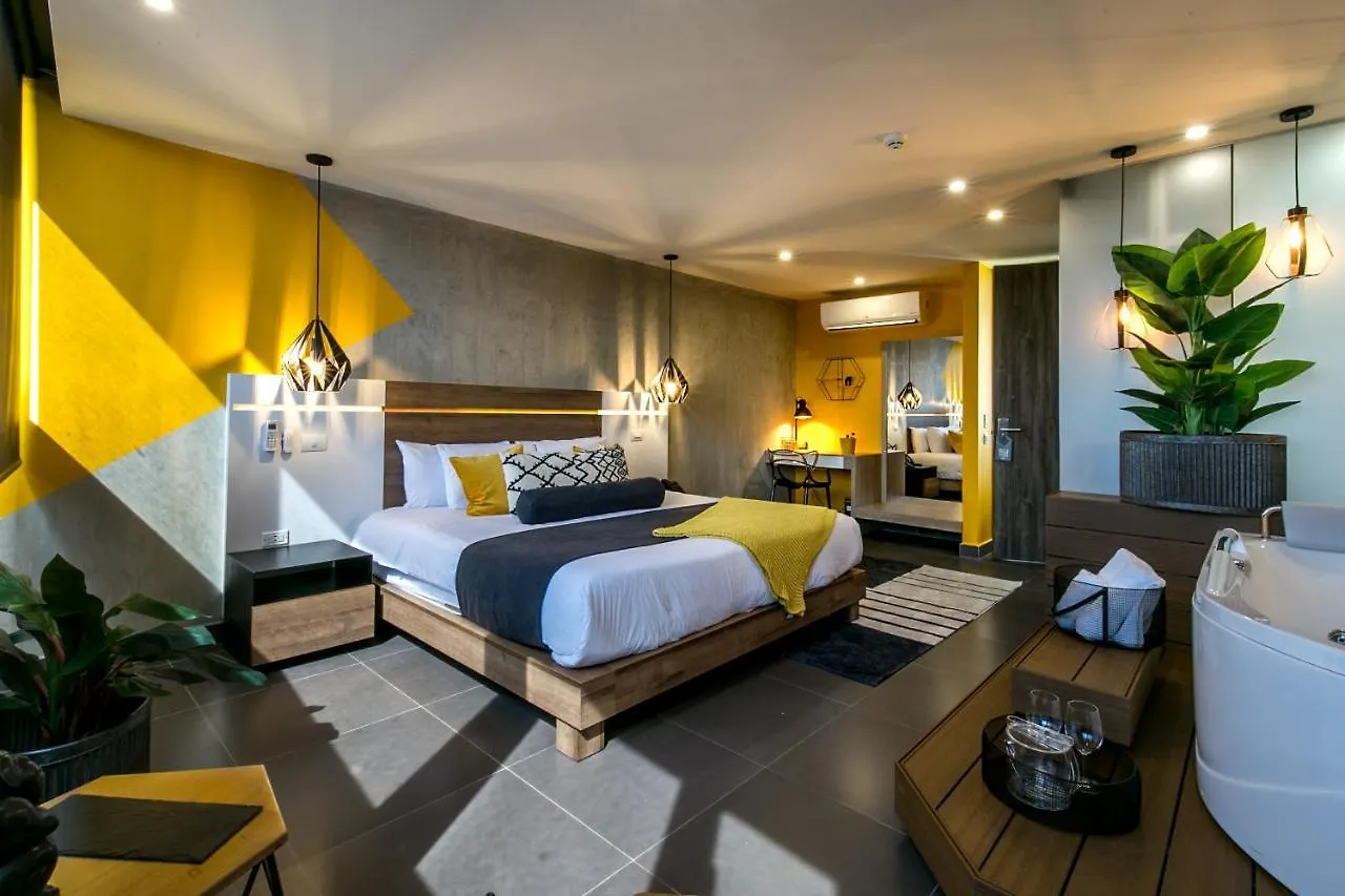 מדיין Epic Boutique Hotel 4*,  קולומביה